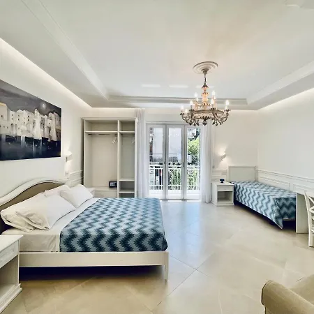 Palazzo Mauro Luxury Гостьовий будинок 4*