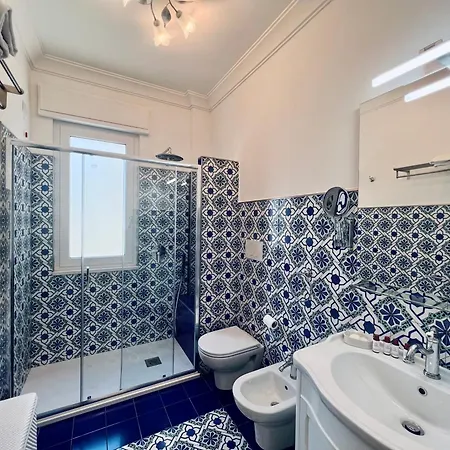 Гостьовий будинок Palazzo Mauro Luxury 4*