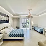 Palazzo Mauro Luxury Guest house 4*